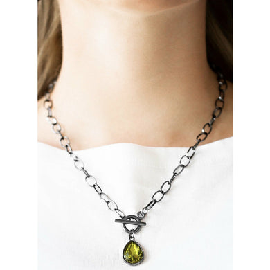 Green and silver chain with earrings 