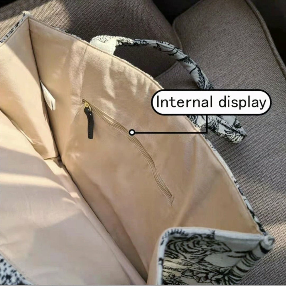 Safari Graphic Tote Bag with Scarf