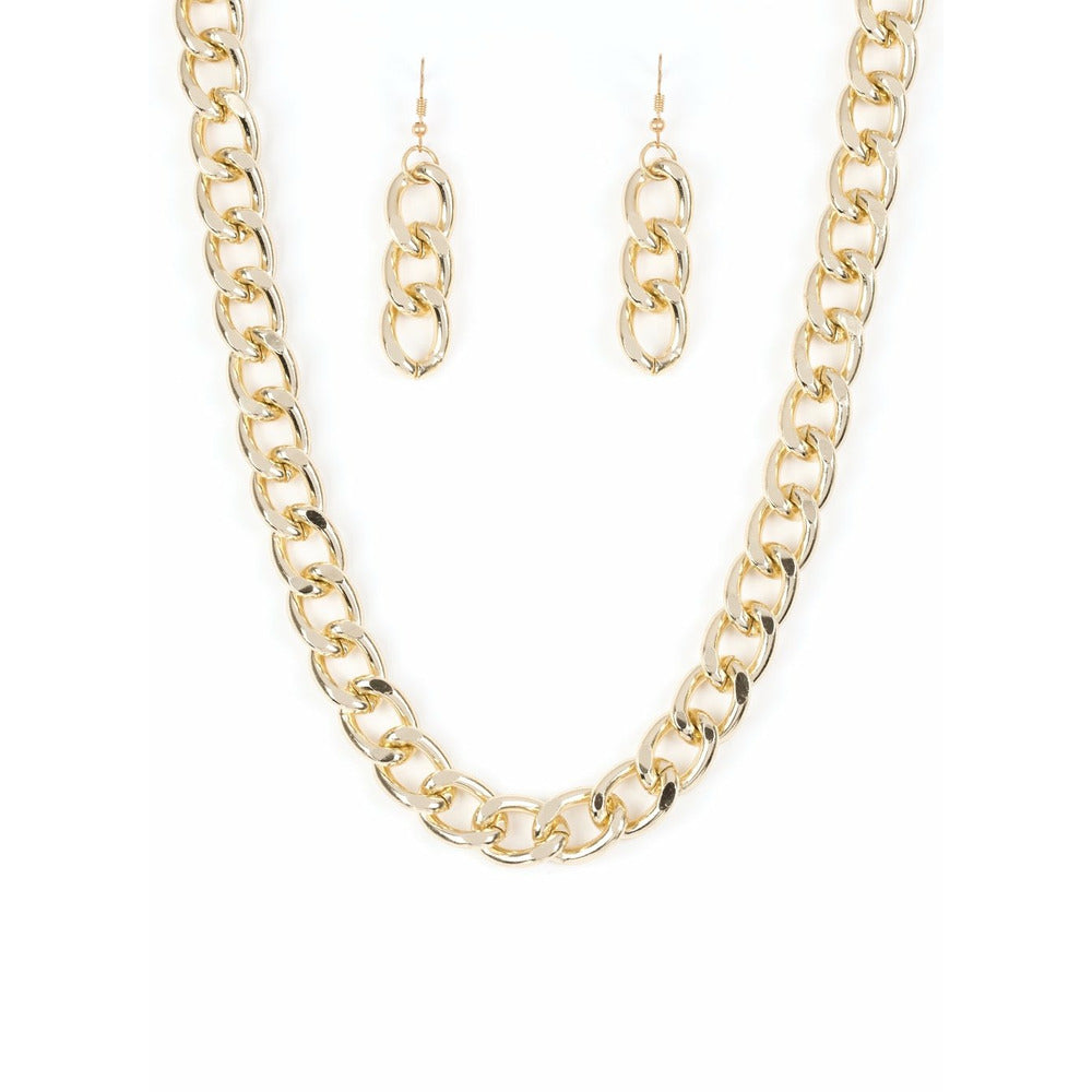 Gold chain with matching earrings 