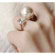 Adjustable large pearl and rhinestone ring - Silver / Gold 